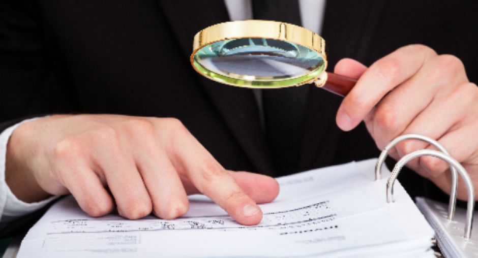 Burynǵy mınıstrlerdiń tabysy men múlkin tekserý kerek - Erlan Saıyrov