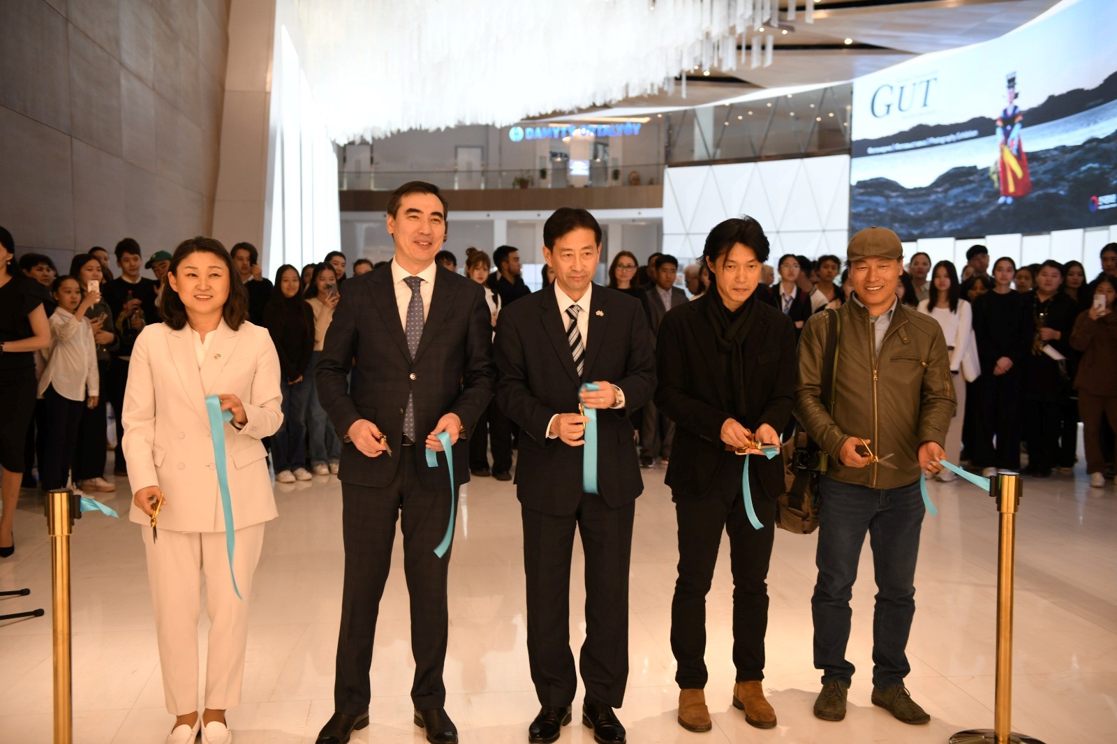 Koreı fotosýretshileriniń kórmesi