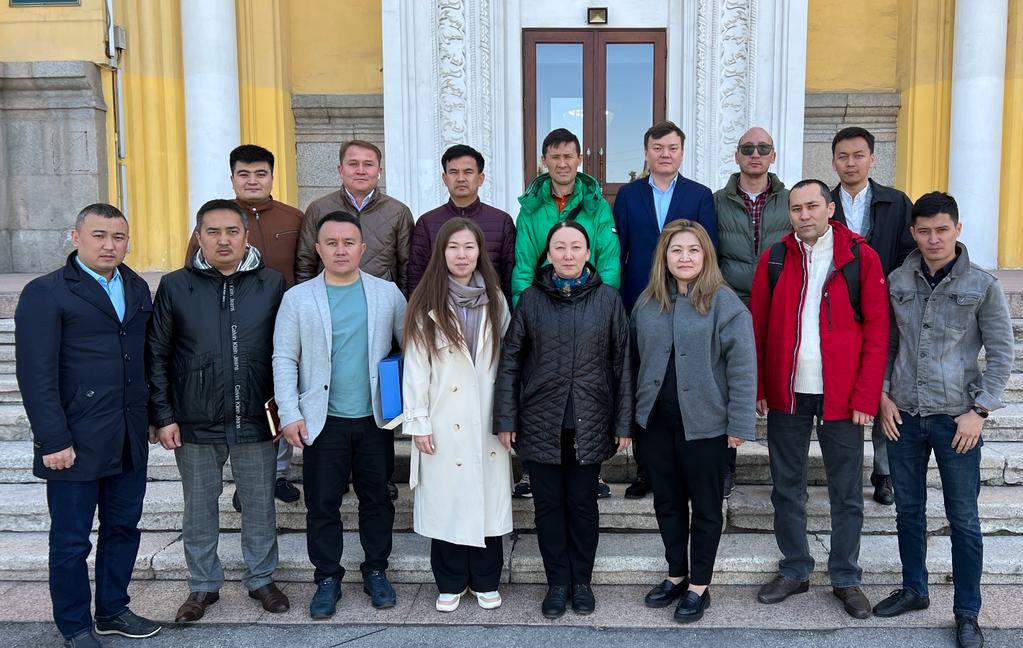 Ǵylymǵa serpin beretin – jastar