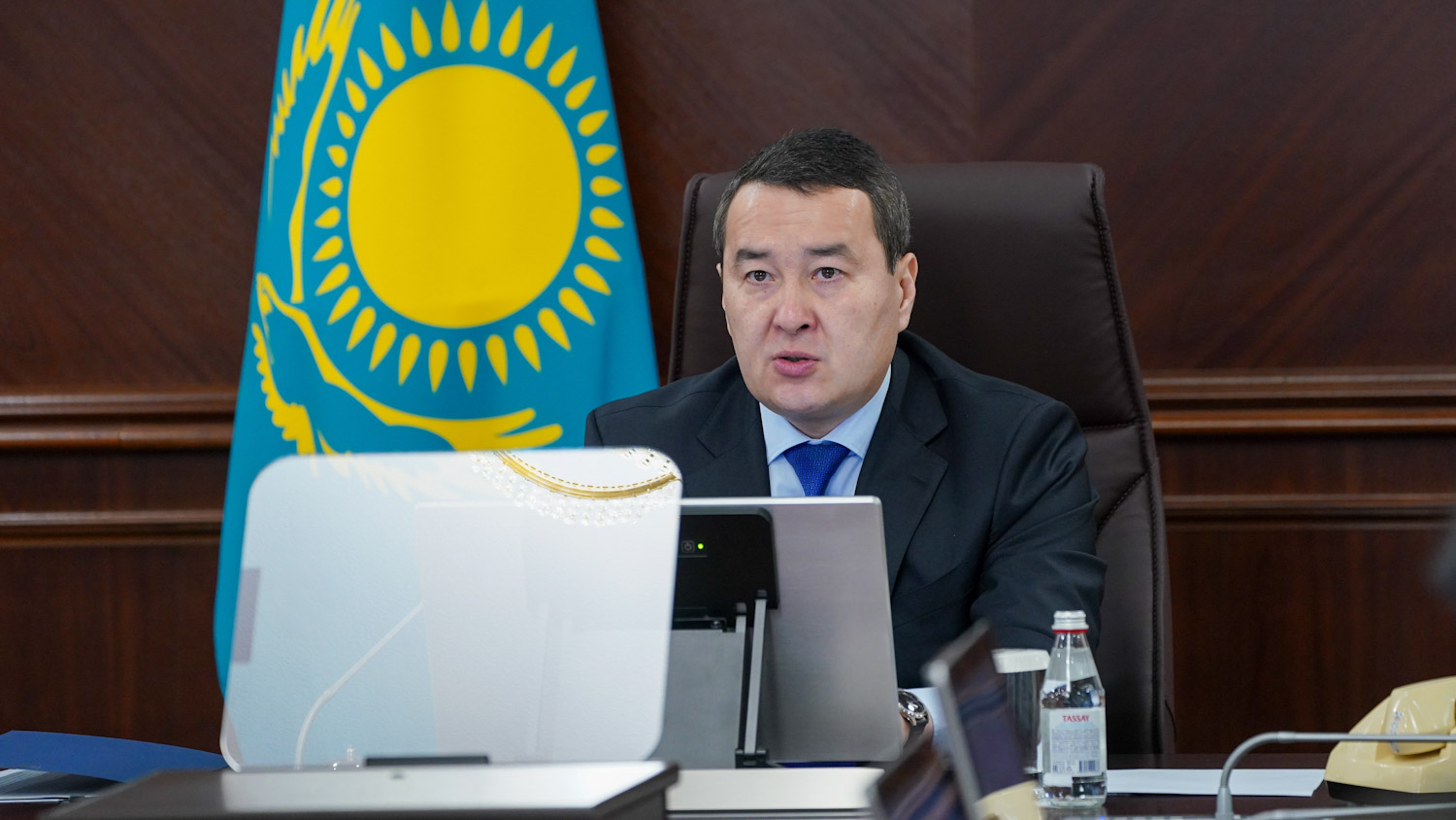 О́mir súrý sapasyn jaqsartý sharalary