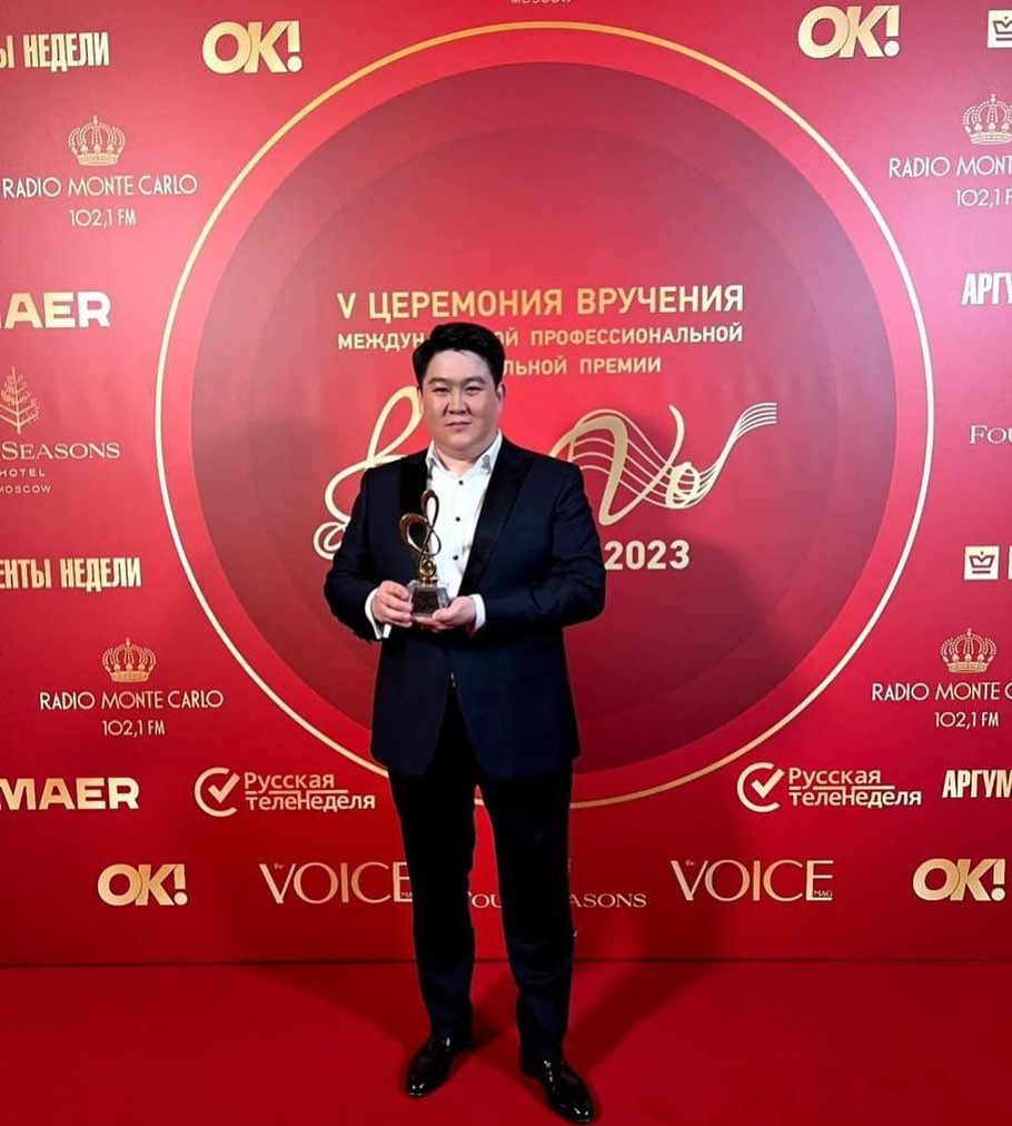 Qazaq ónerpazy halyqaralyq syılyqtyń ıegeri atandy