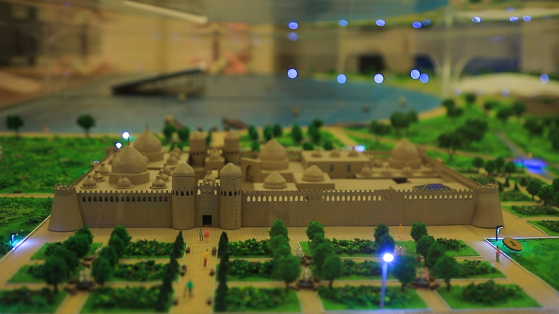 Ashyq aspan astyndaǵy mýzeı