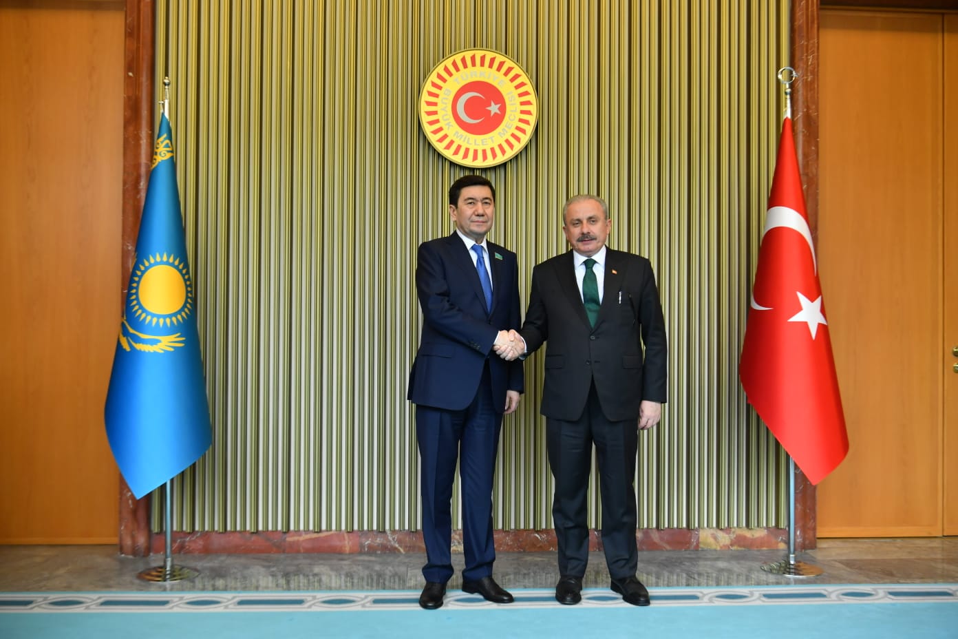 Májilis tóraǵasy Túrkııaǵa jumys saparymen bardy