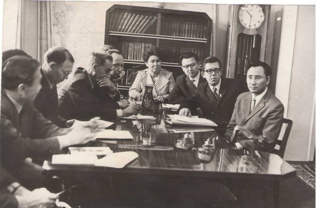 «Dos - Muqasannyń» dekany