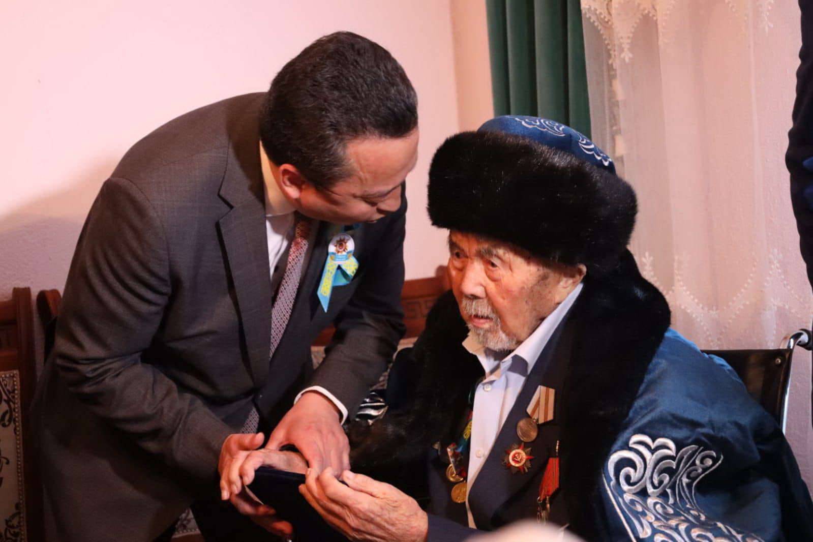 102 jastaǵy jaýynger