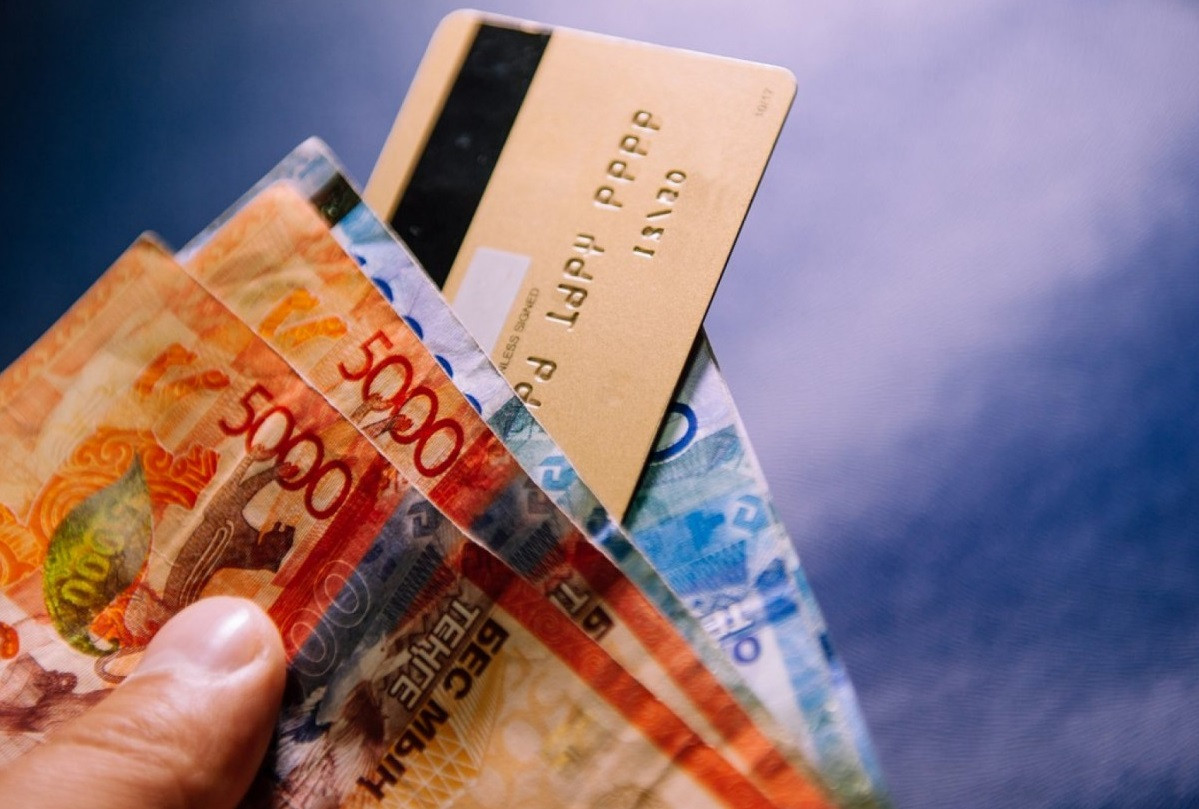 Aqsha aýdarymy arta tústi