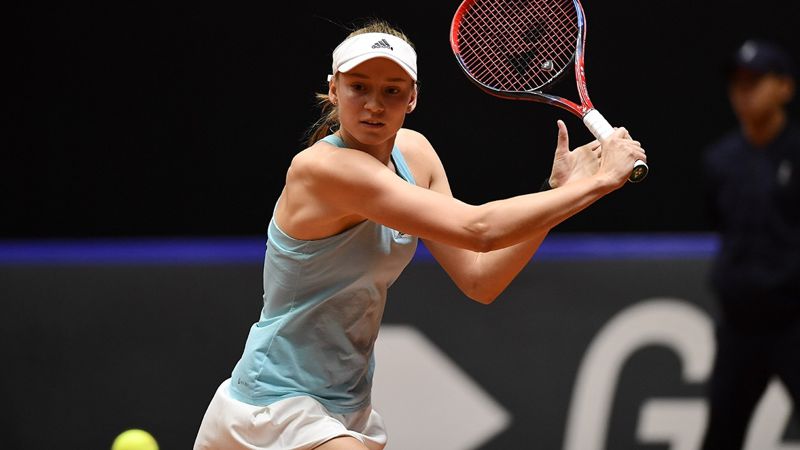 Elena Rybakına úshinshi aınalymǵa ótti