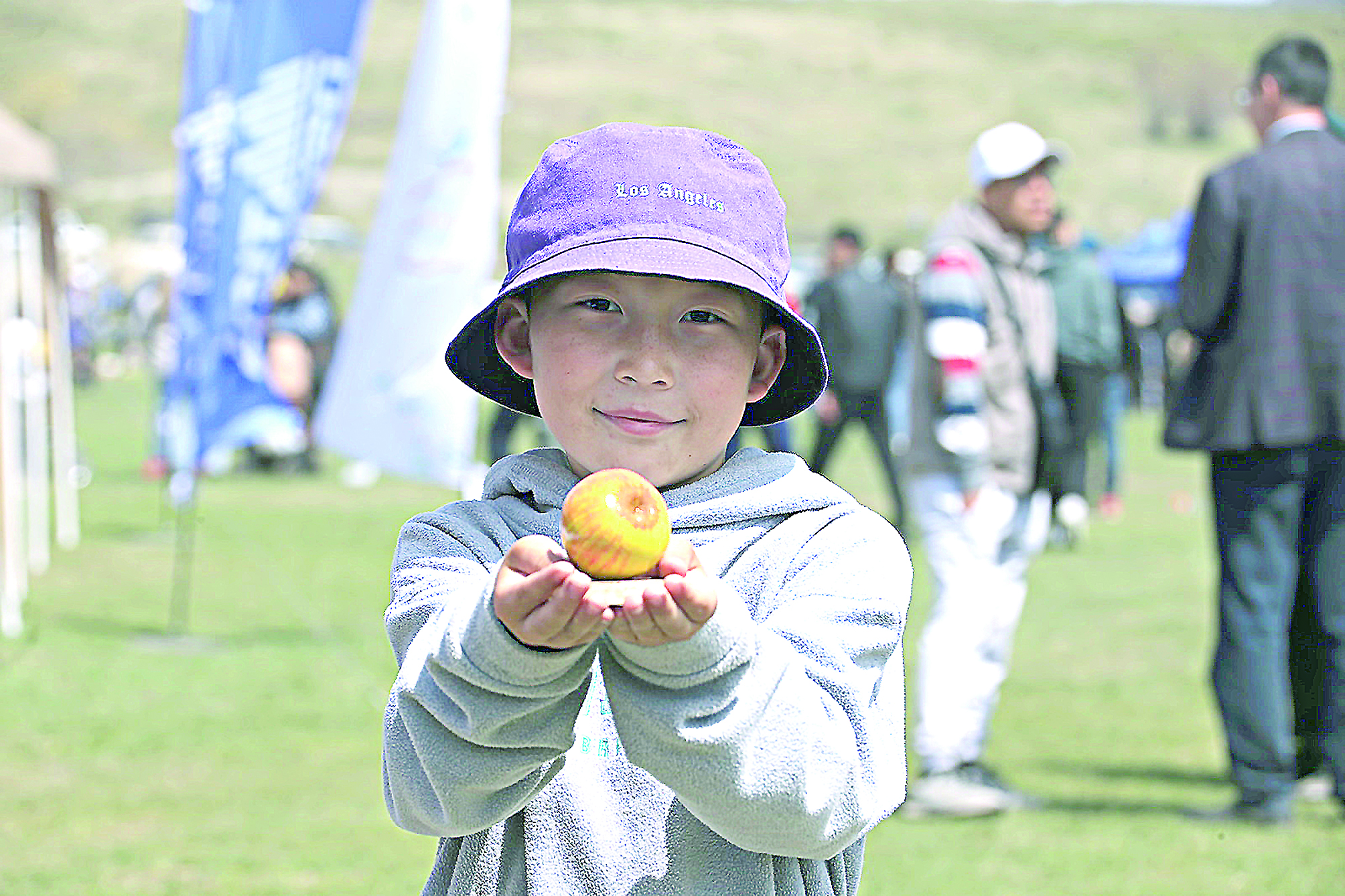 Sıvers gúldegende...