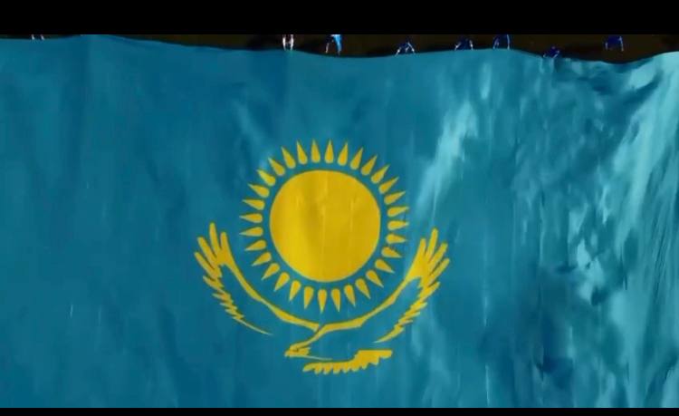 Latvııadaǵy otandastar erekshe fleshmob uıymdastyrdy