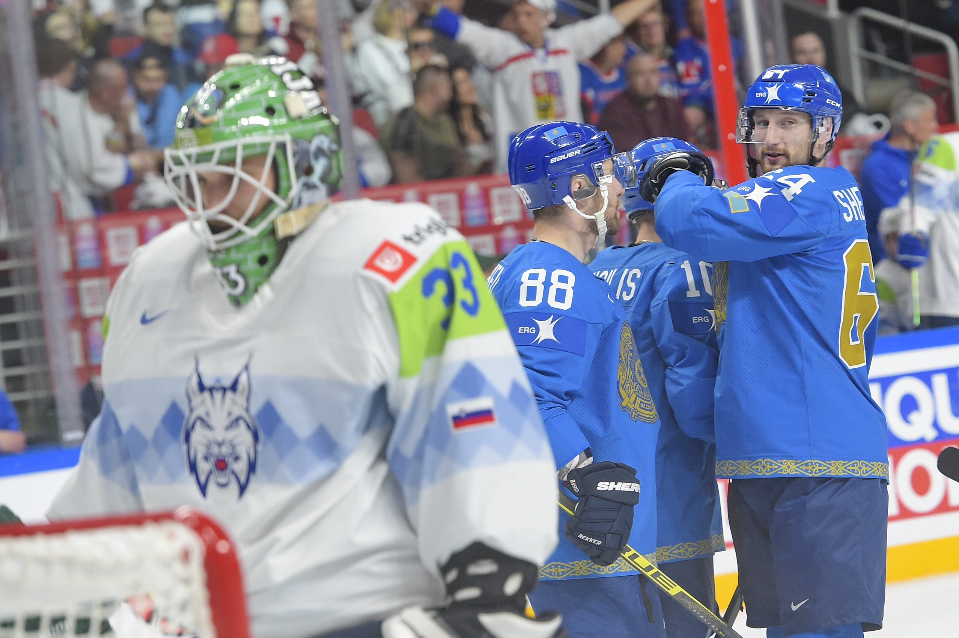 Tórtinshi márte elıtaly topta oınaıdy