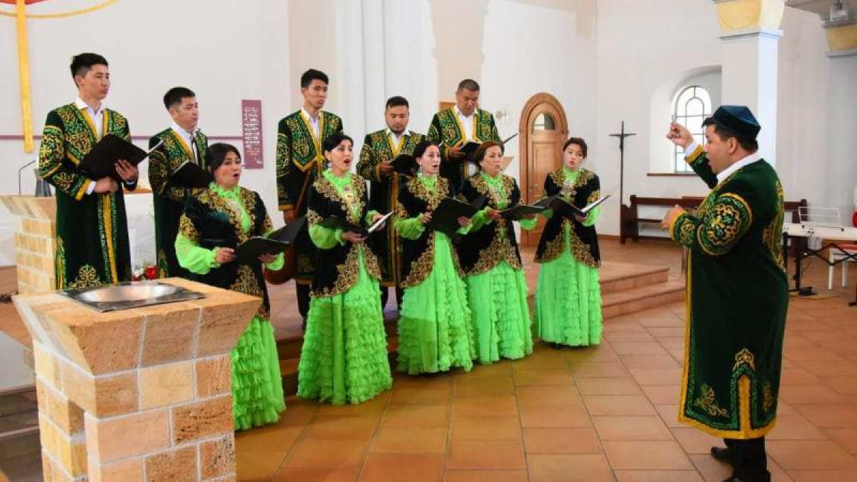 О́nerpazdar halyqaralyq festıvalderge joldamamen jiberiledi