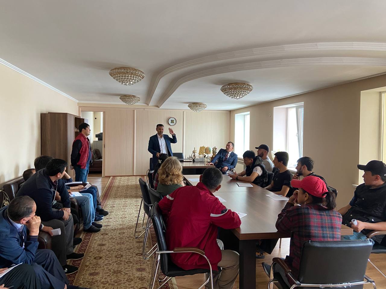 Dinı aqparattyq-túsindirý toby Shymkent turǵyndarymen kezdesti