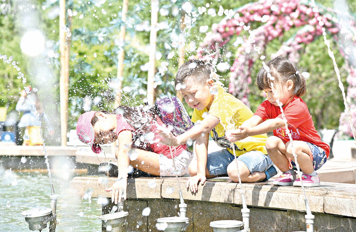 Kommýnaldyq lager ashylsa...