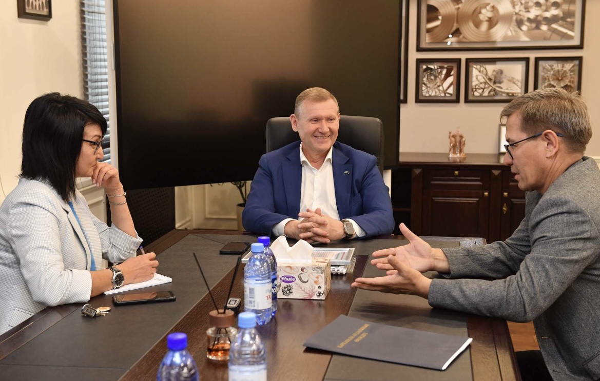 Aýdanǵa járdemdesip, alǵys aldy