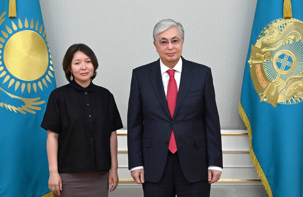 Qasym-Jomart Toqaev aktrısa Samal Eslıamovany qabyldady