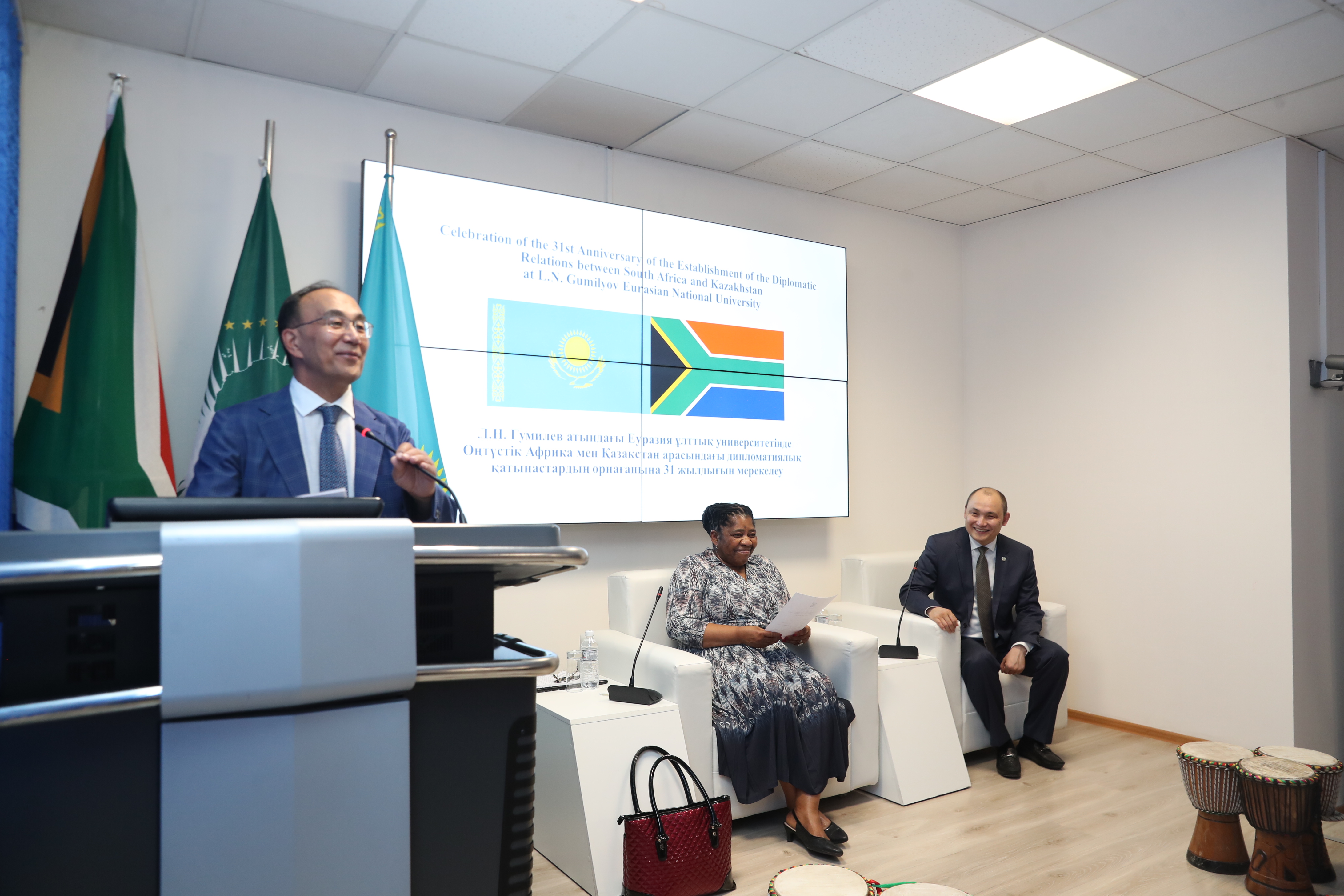 Dostyq pen yntymaqtastyqqa negizdelgen qarym-qatynas