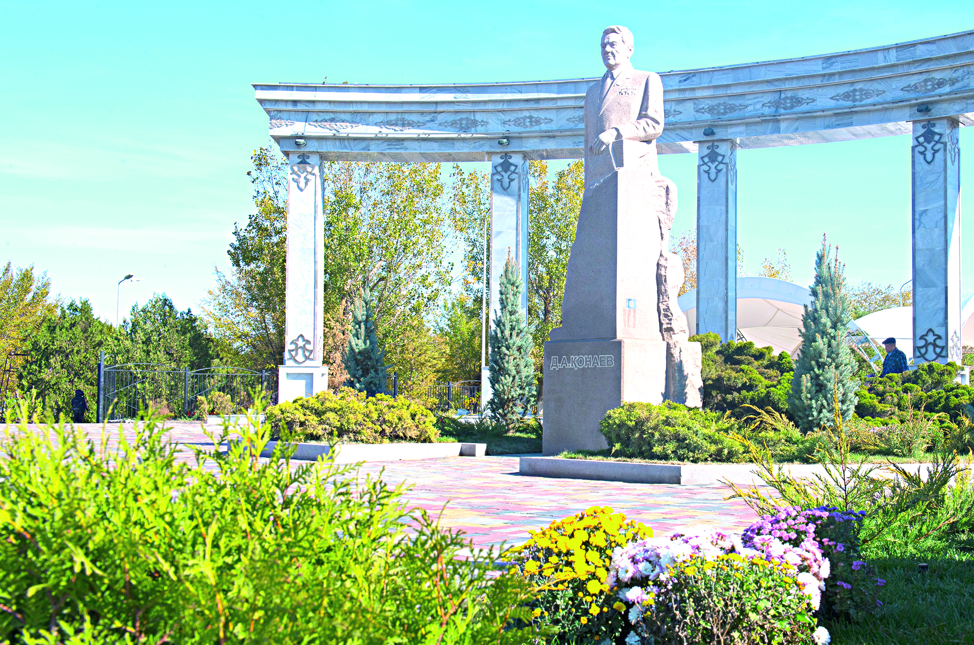 Qanatyn qomdaǵan Qonaev