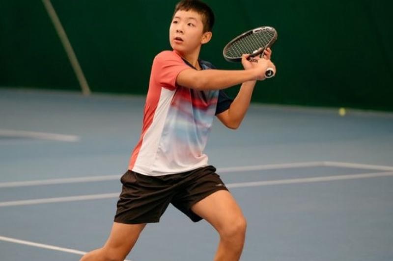 Jas tennısshiniń jetistigi