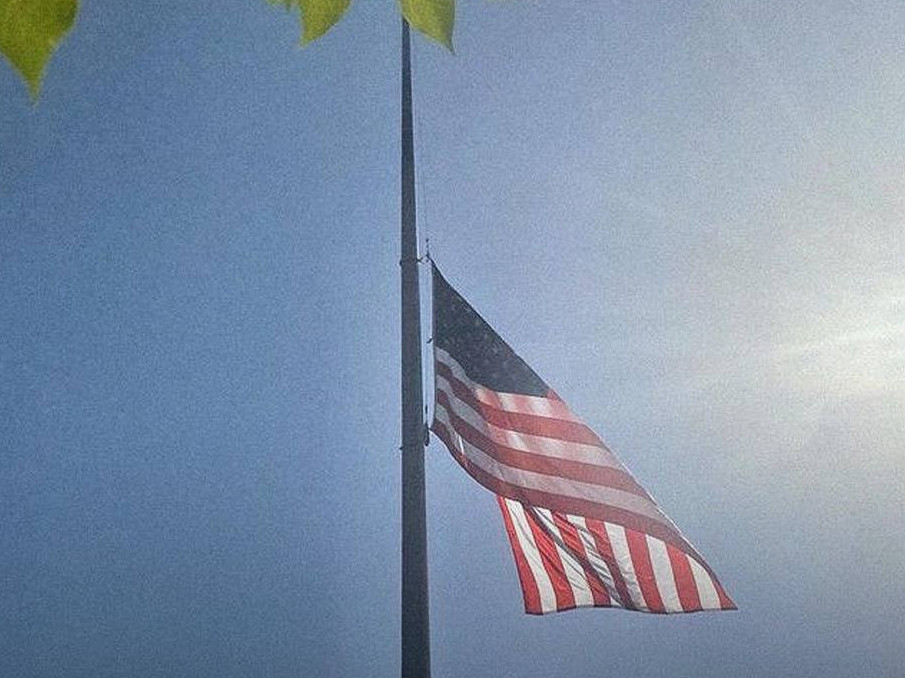 AQSh elshiligi qazaq eline kóńil aıtty