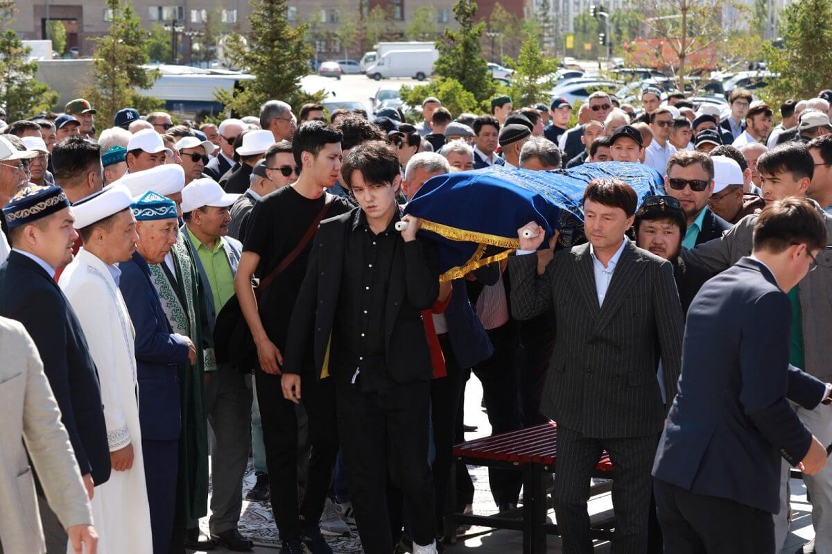 Astanada Qudaıbergen Aıtbaevty aqtyq saparǵa shyǵaryp saldy