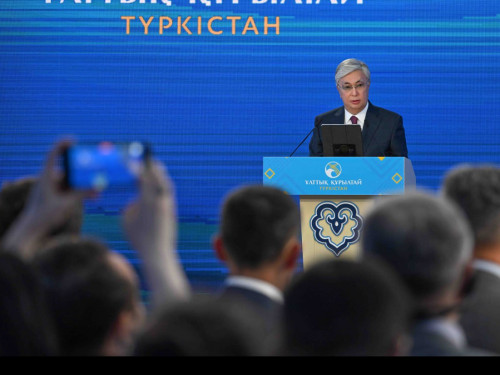 Syndarly qoǵamdyq dıalogtyń arqasynda biraz jumys atqaryldy - Toqaev