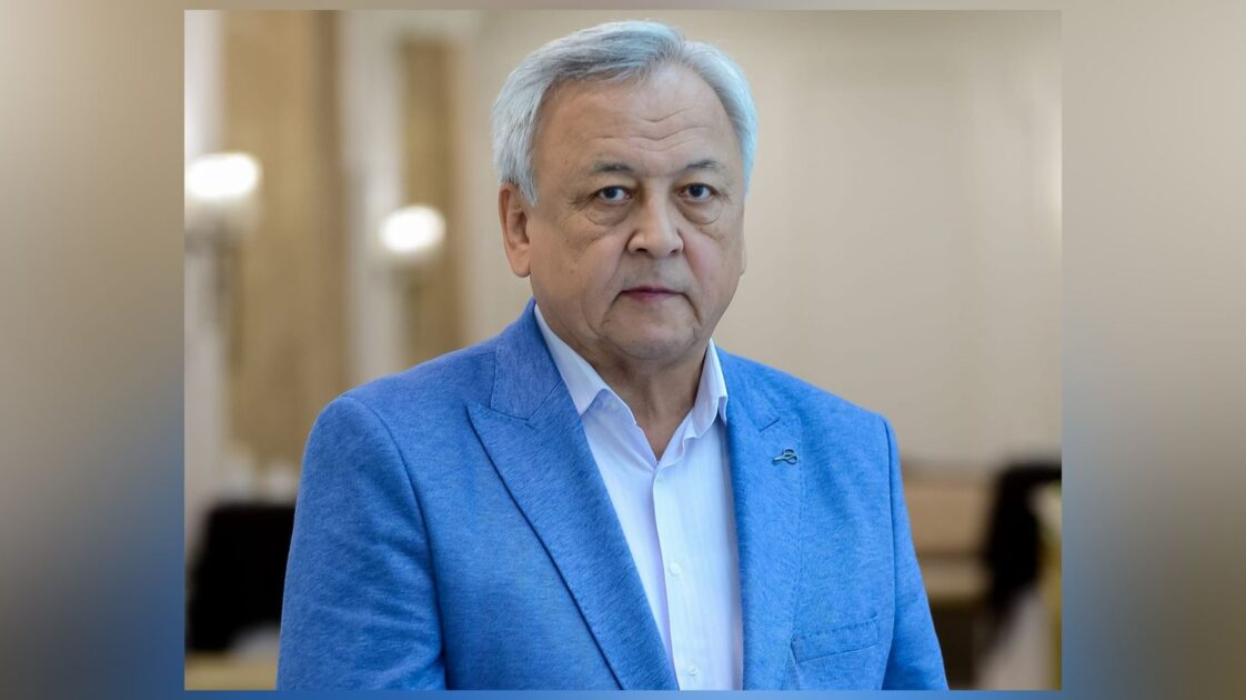 Kitap oqý – zııalylyq belgisi