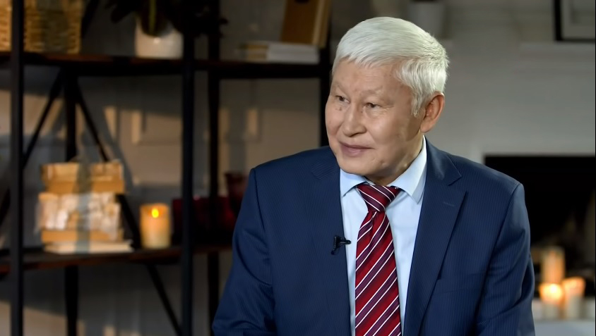 Qazaq tili ǵylym tiline aınalýy qajet