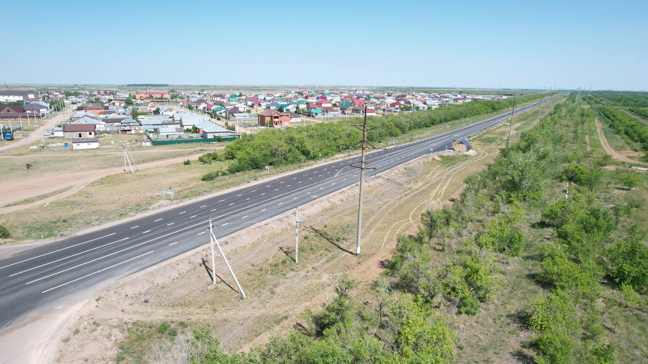 Qosshy qalasy men Qabanbaı batyr aýyly arasyndaǵy jol jóndeldi