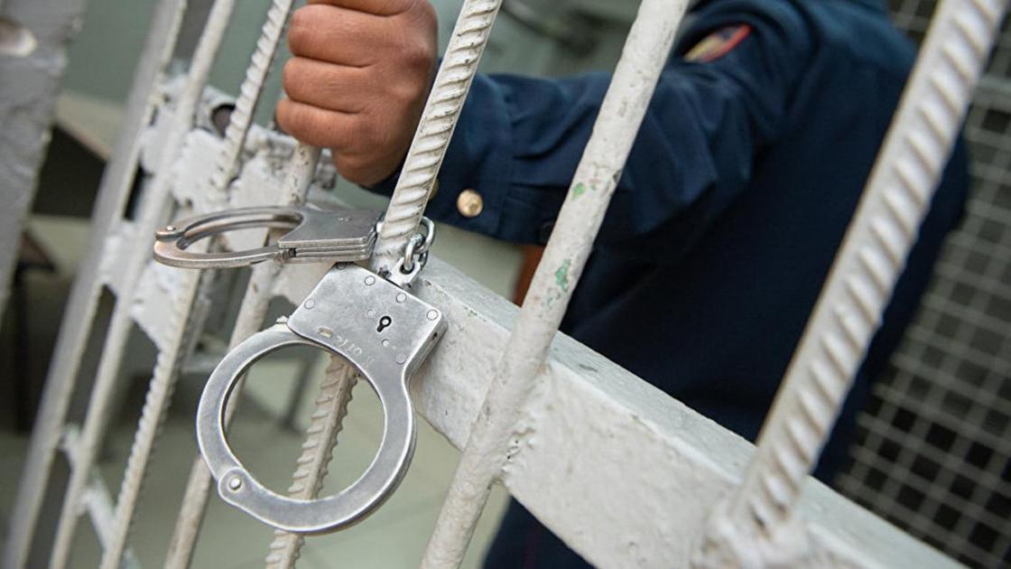 Dıagnostıkalyq kartalardy qoldan jasaǵan qylmystyq top ustaldy