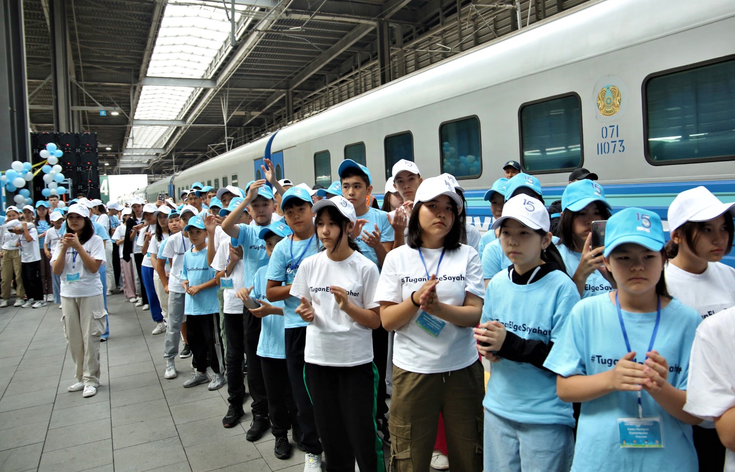 Týǵan elge saıahat