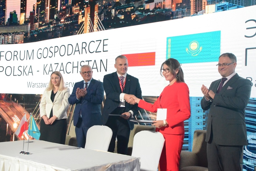 Iskerlik qatynas jaıy talqylandy