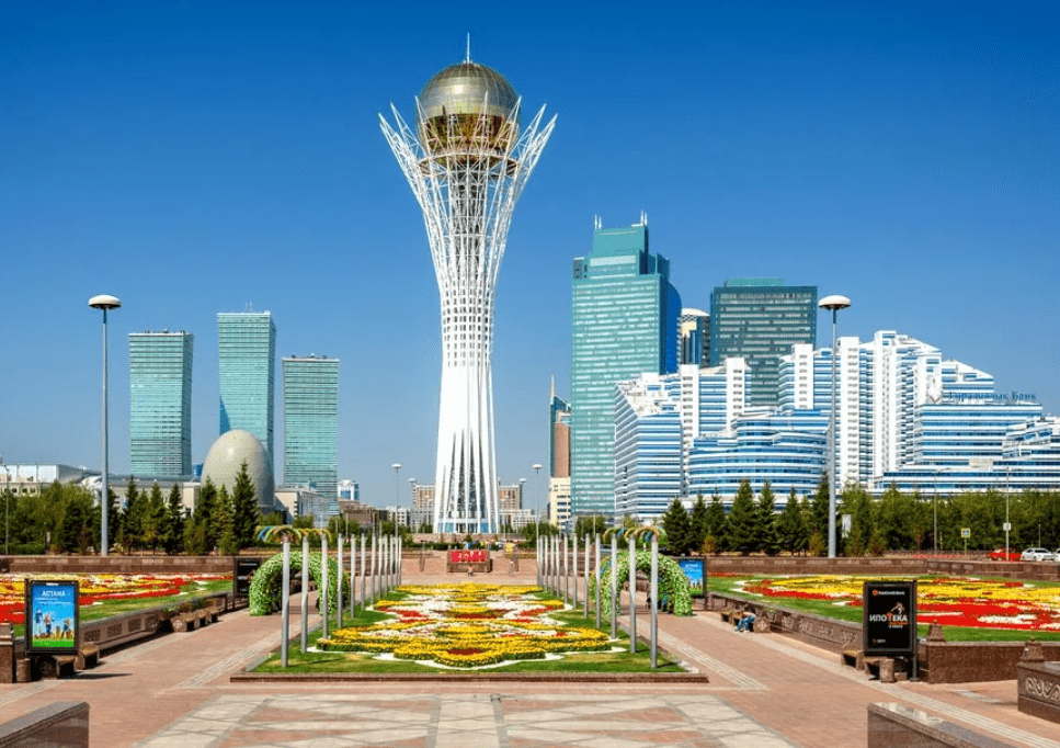Qazaqstanda Astana esimdi qansha adam bar?