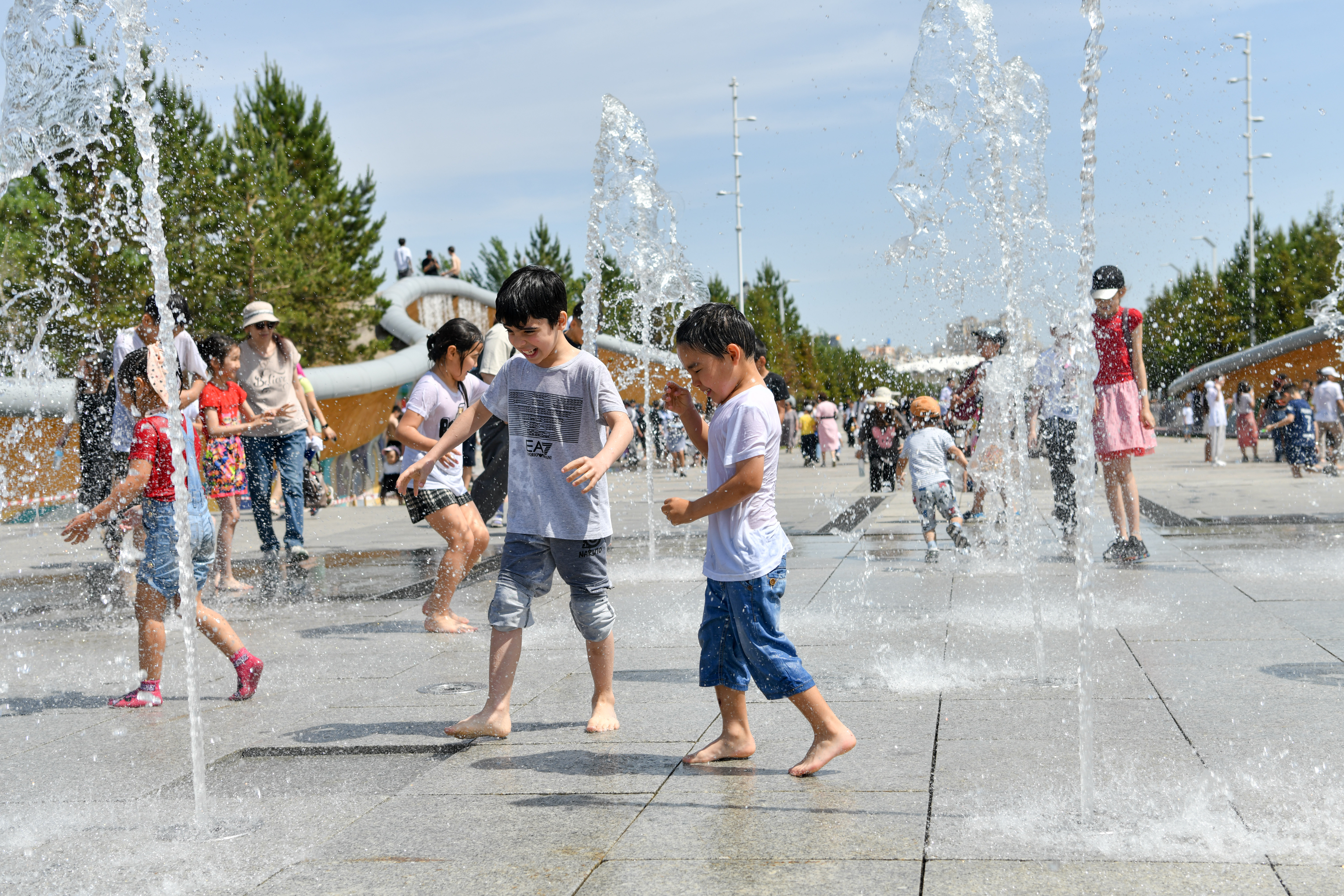 Taǵy da aptap ystyq...