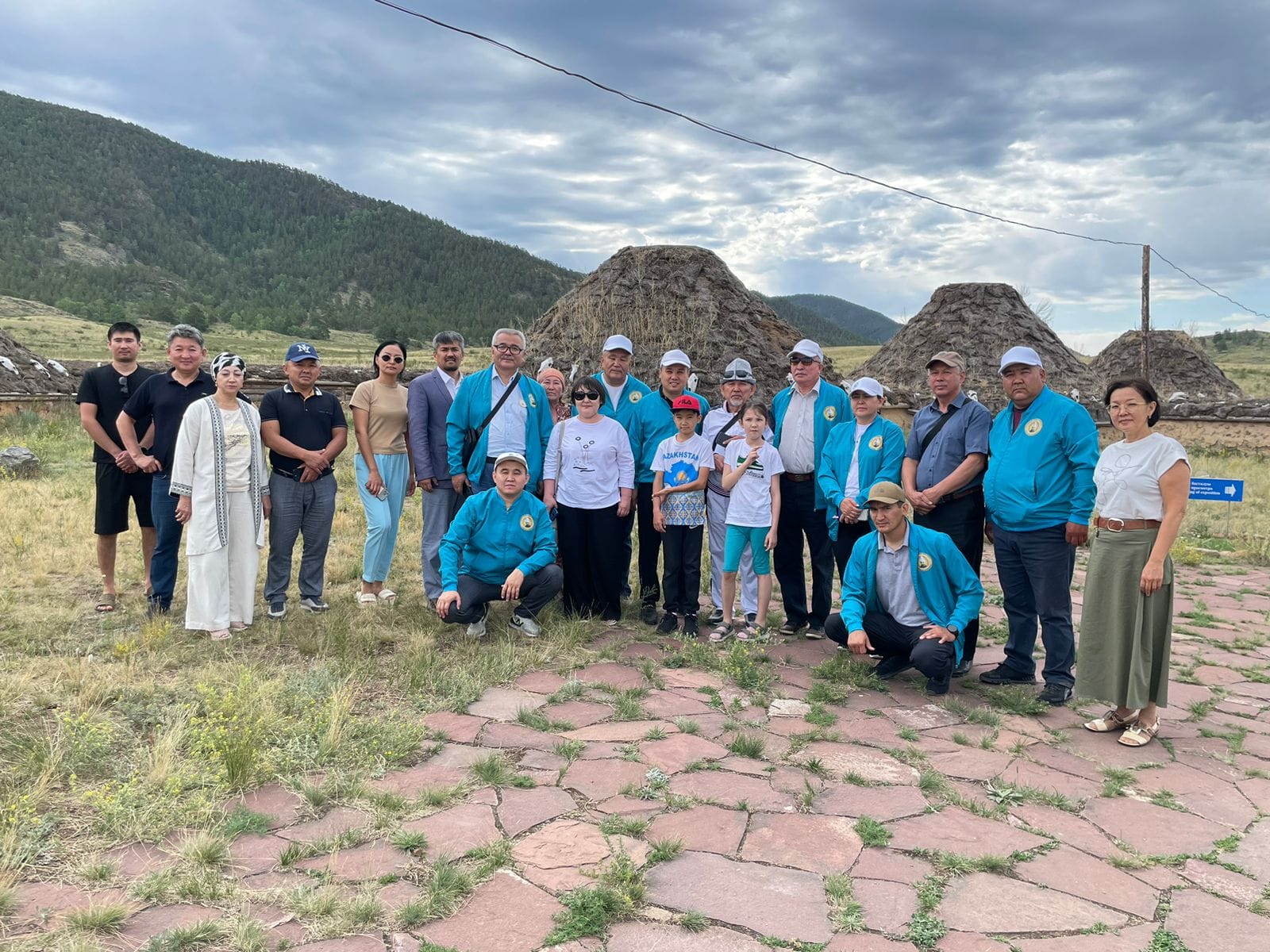 О́túkenge jol tartqan kerýen