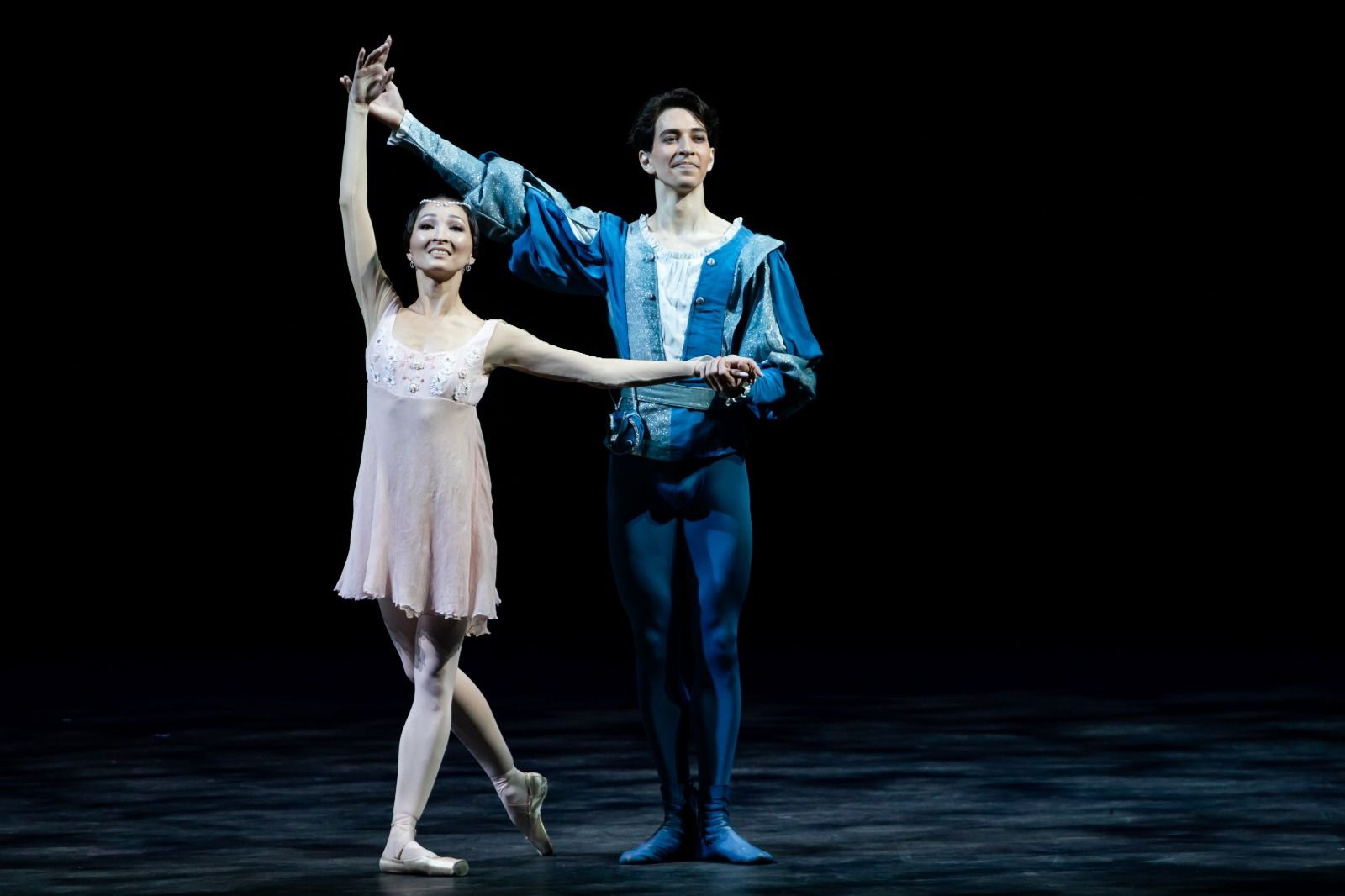 Dara bıshilerimiz – Úlken teatrda