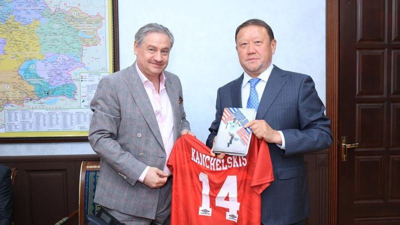 «Manchester Iýnaıtedtiń» burynǵy oıynshysy «Tobyldyń» dırektory boldy