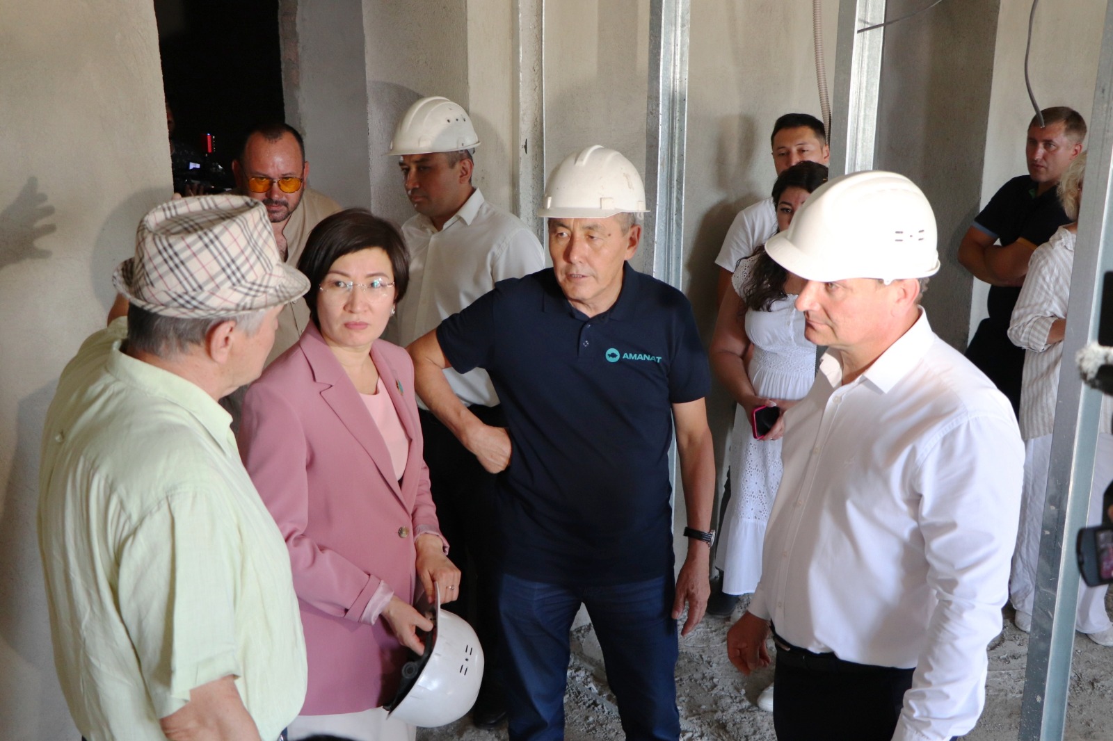 Depýtattar Petropavldaǵy stýdentter jataqhanasynyń qurylys jumystarymen tanysty