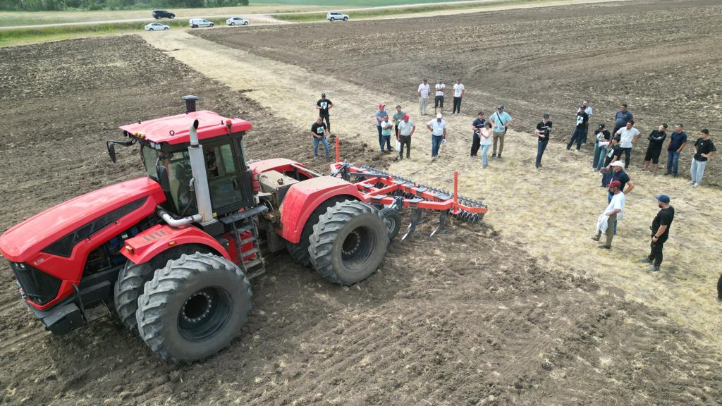 Dala dańqyn asyrǵan kórme