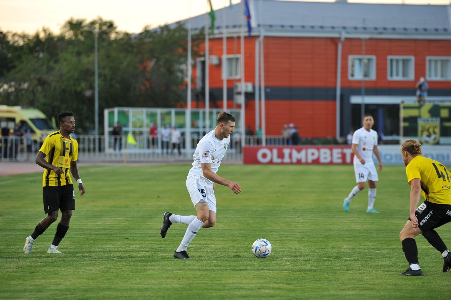 Eýrokýbok jeńispen bastaldy