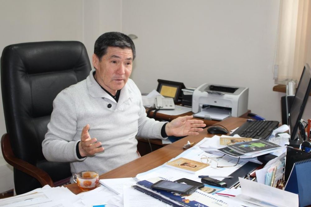 Shıkizatqa súıengen el – qaýqarsyz el