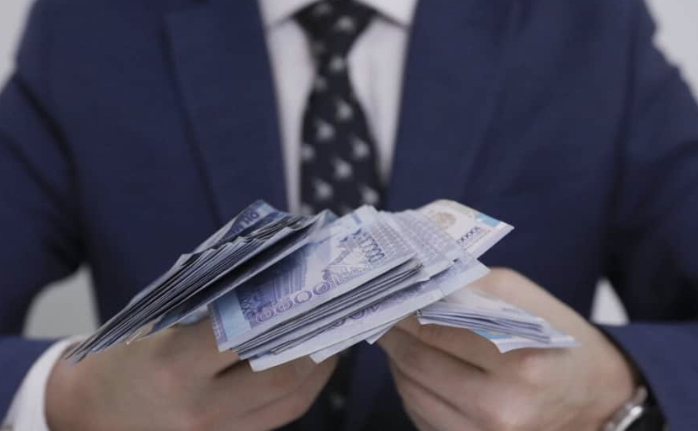 Astananyń Qorshaǵan ortany qorǵaý basqarmasynyń basshysy jemqorlyq jasady degen kúdikke ilindi