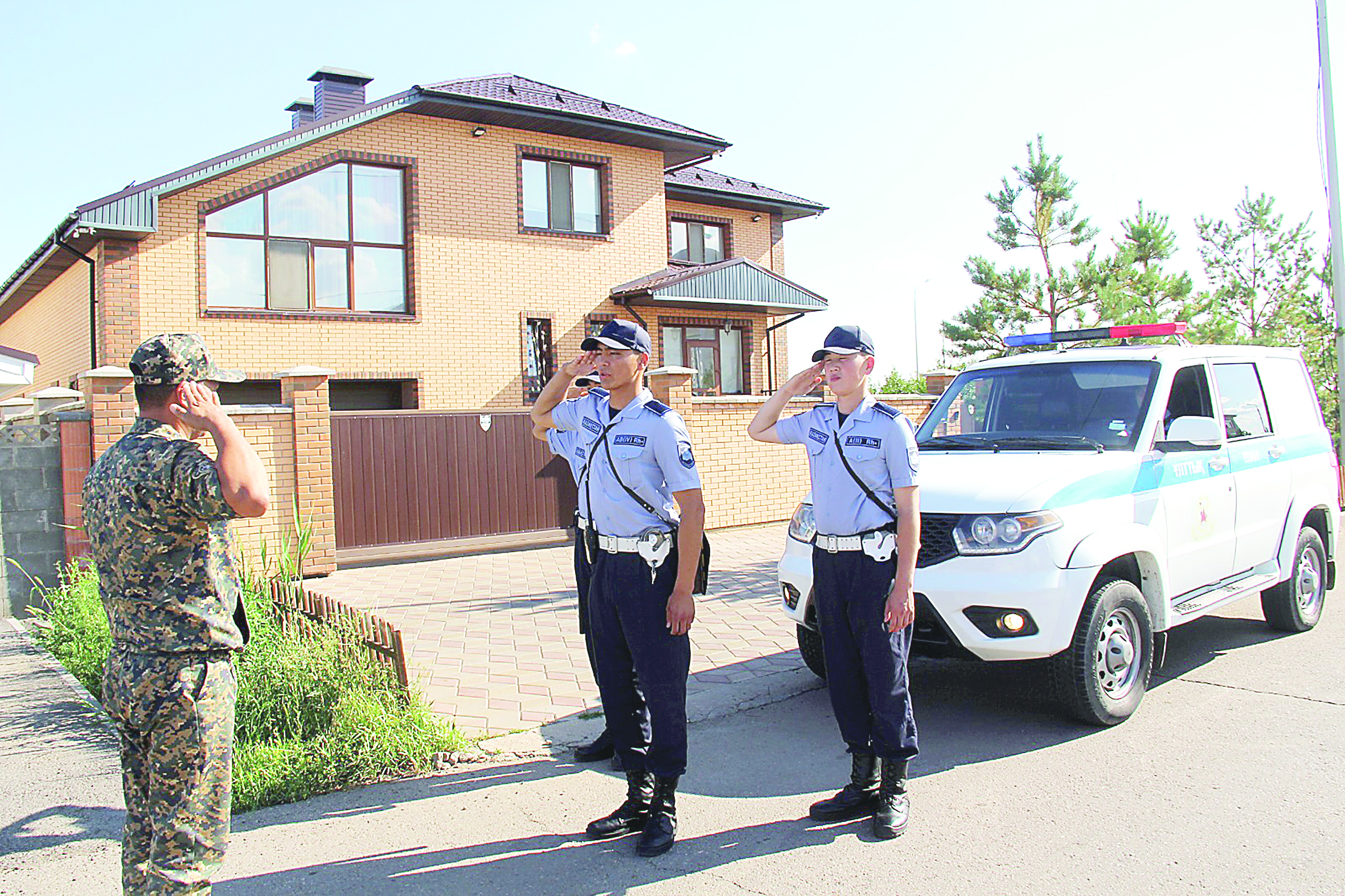 Qoǵamdyq tártipti baqylaıdy