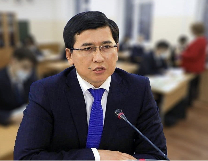 Aımaǵambetov grantqa ilikpegen talapkerlerge aqysyz oqýdyń birneshe jolyn aıtty