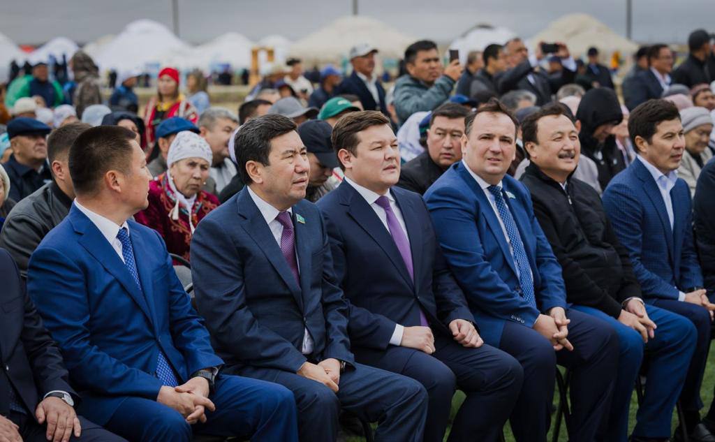 Mádenıet jáne sport mınıstri Ashat Oralovtyń telegram paraqshasy