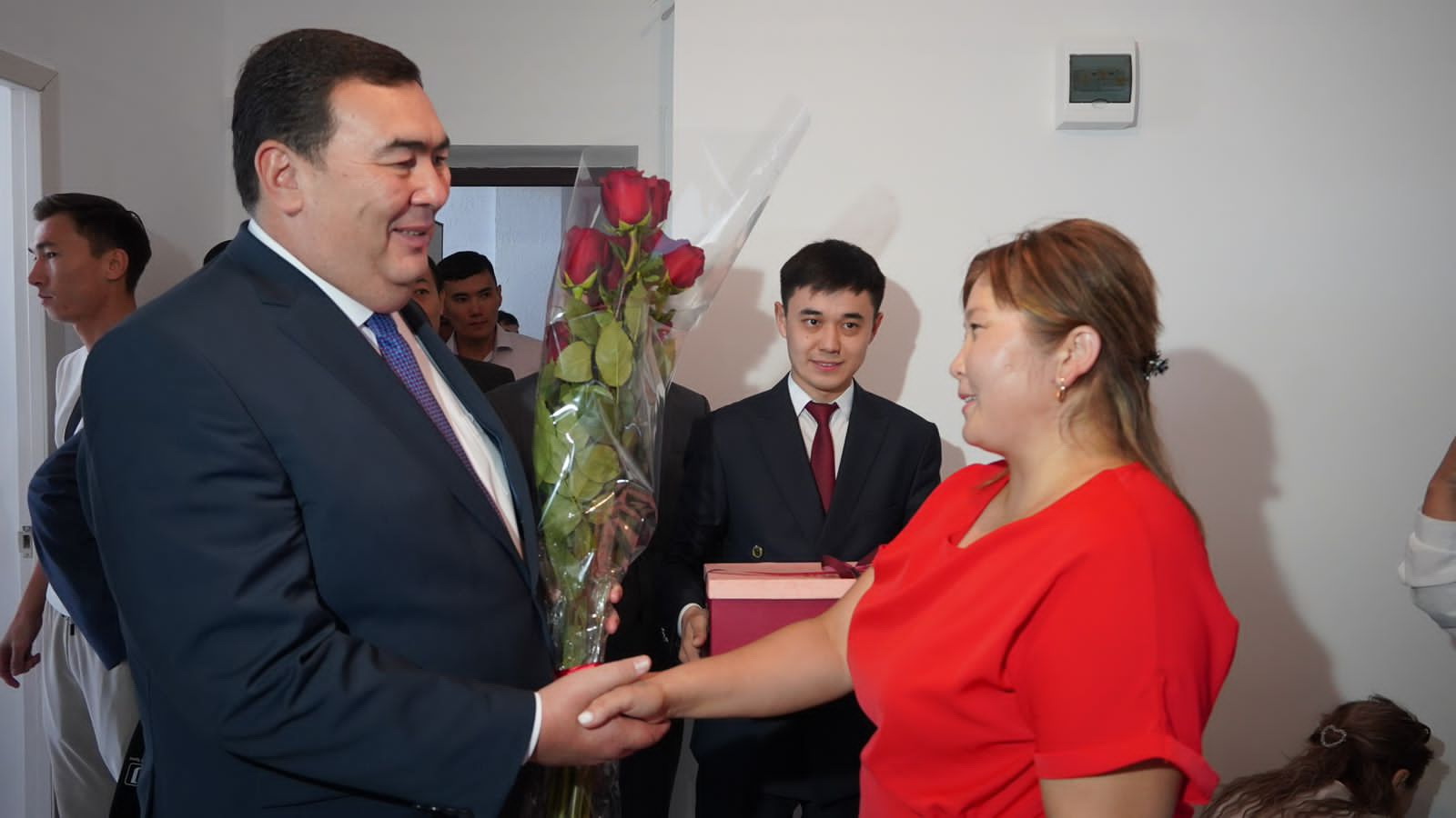 Tarazdaǵy qonys toıy