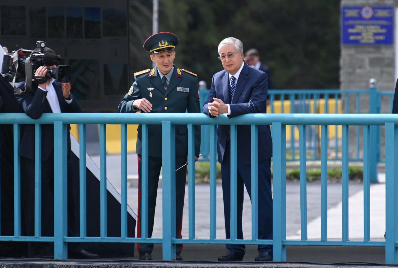 Memleket basshysy sel tasqynynan qorǵaıtyn «Aıýsaı» bógetine bardy