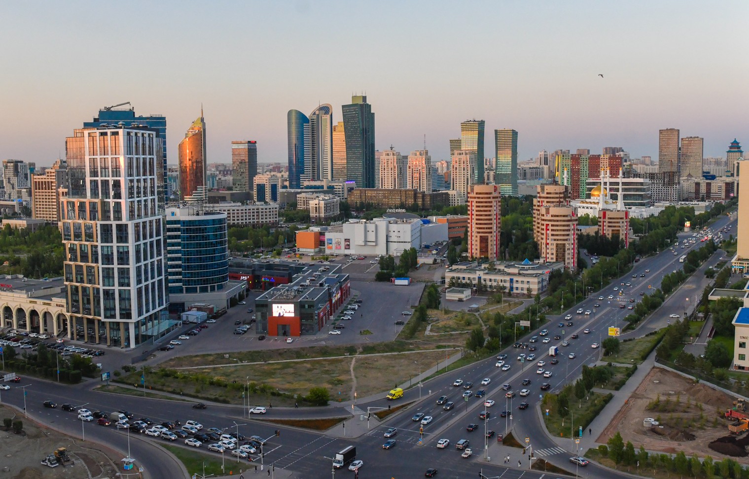 Qolaıly ınfraqurylym, jaıly shahar