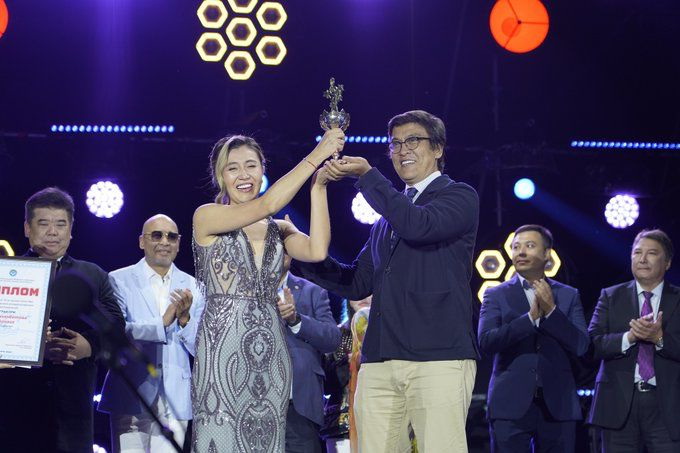 Sholpan atadan jeńispen oraldy