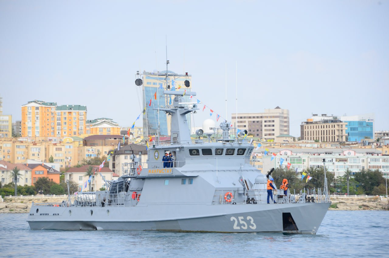 Aıdynǵa shyqty kemeler