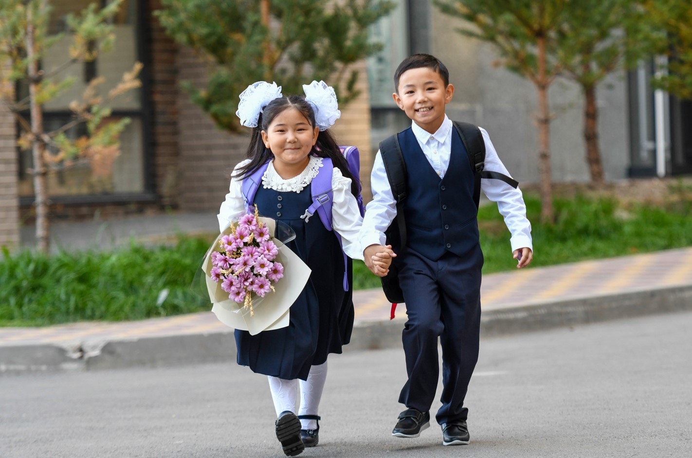 Oqýshy kıimi men quraly qoljetimdi me?